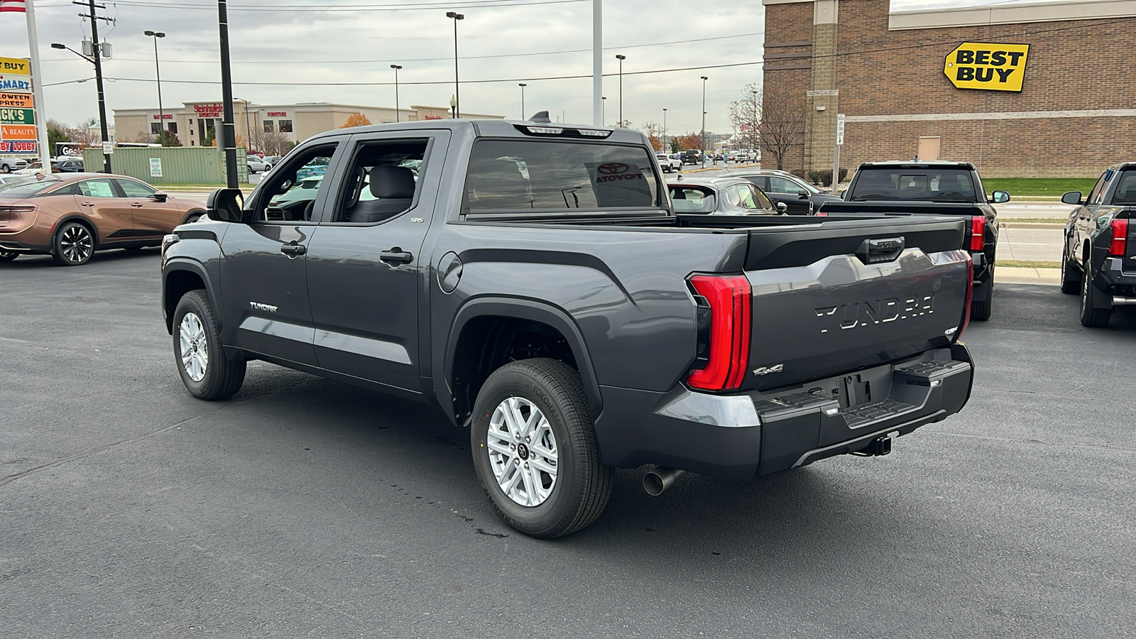 2025 Toyota Tundra SR5 5