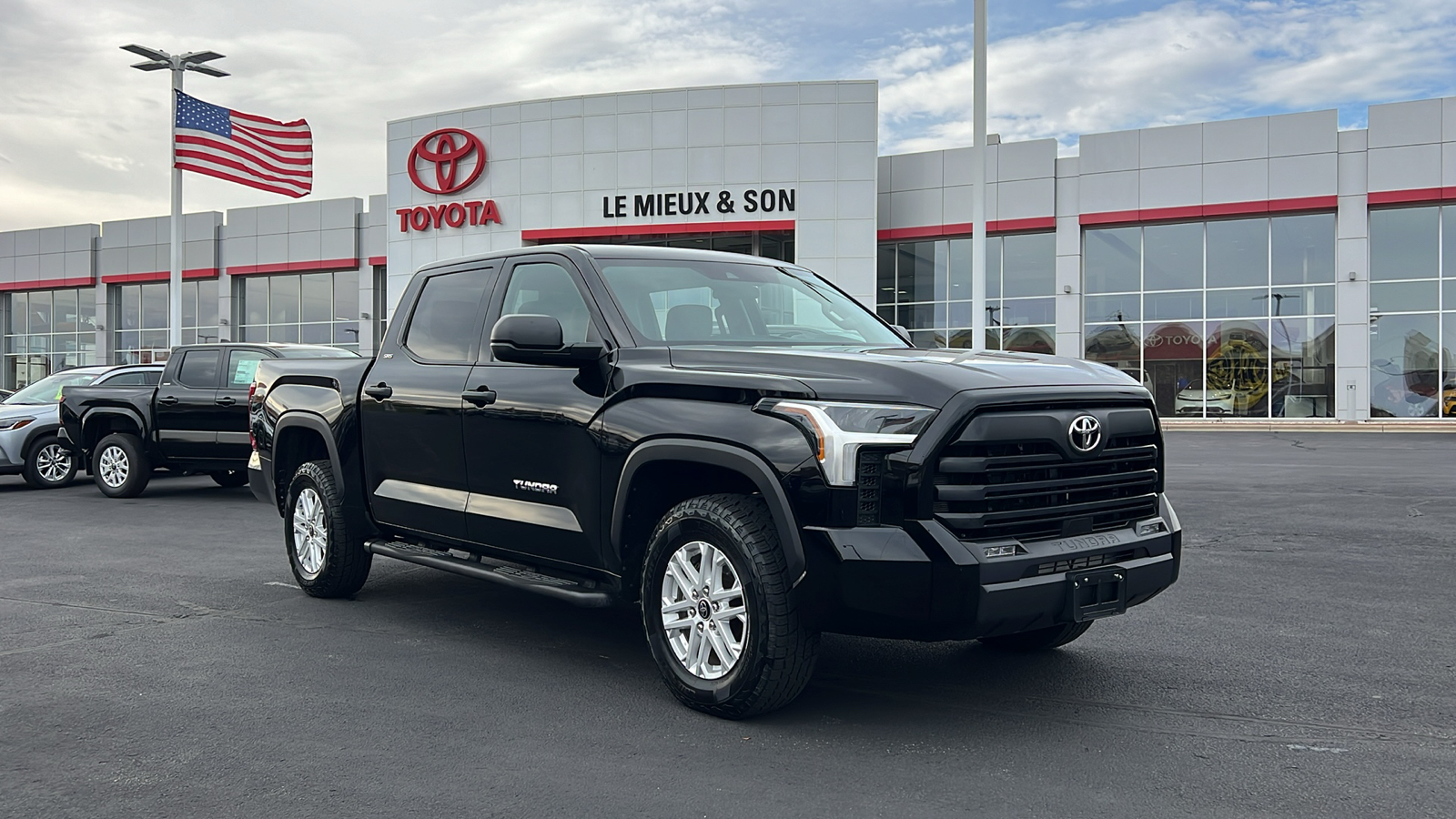 2022 Toyota Tundra SR5 1