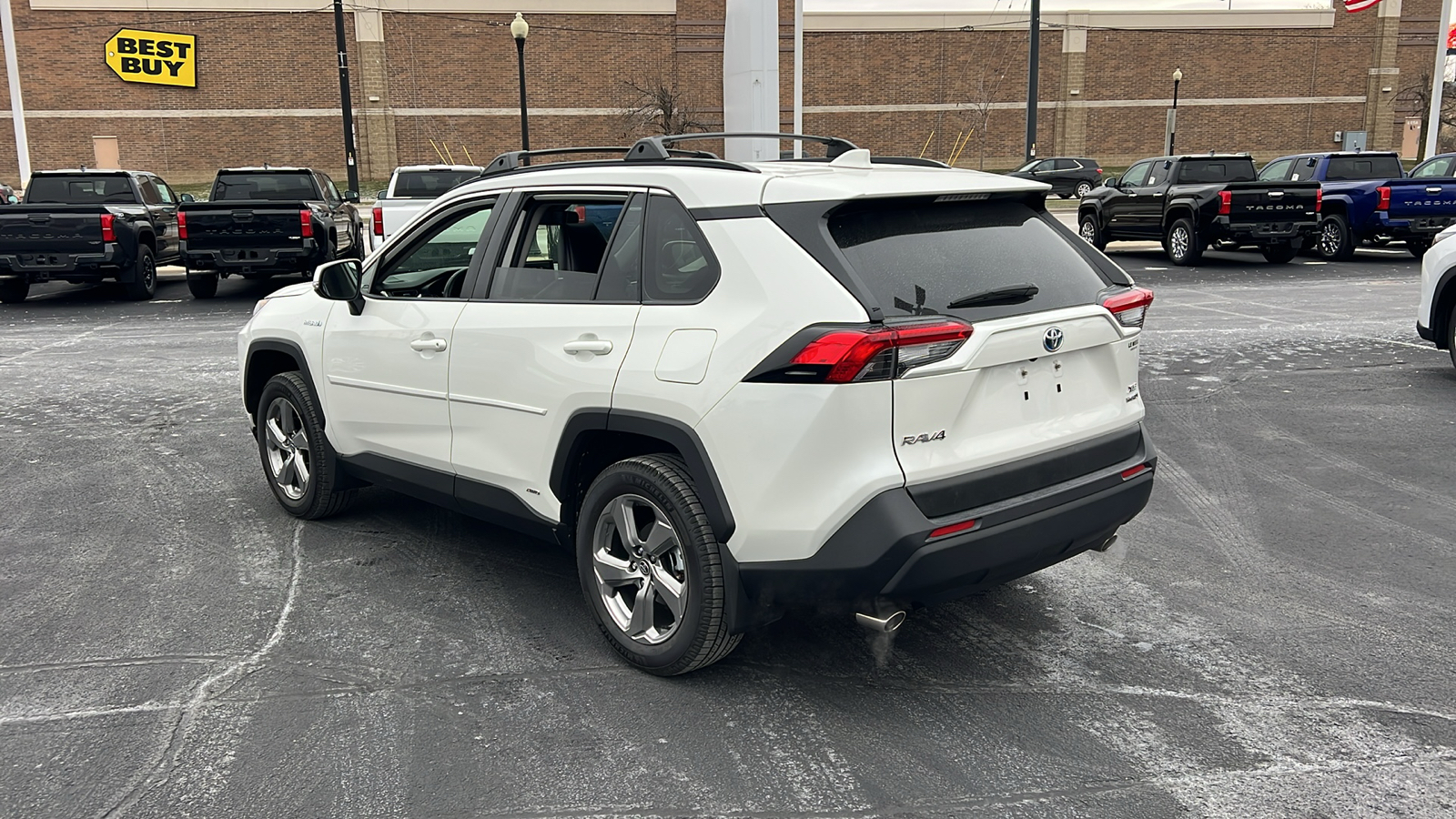 2021 Toyota RAV4 Hybrid XLE Premium 5