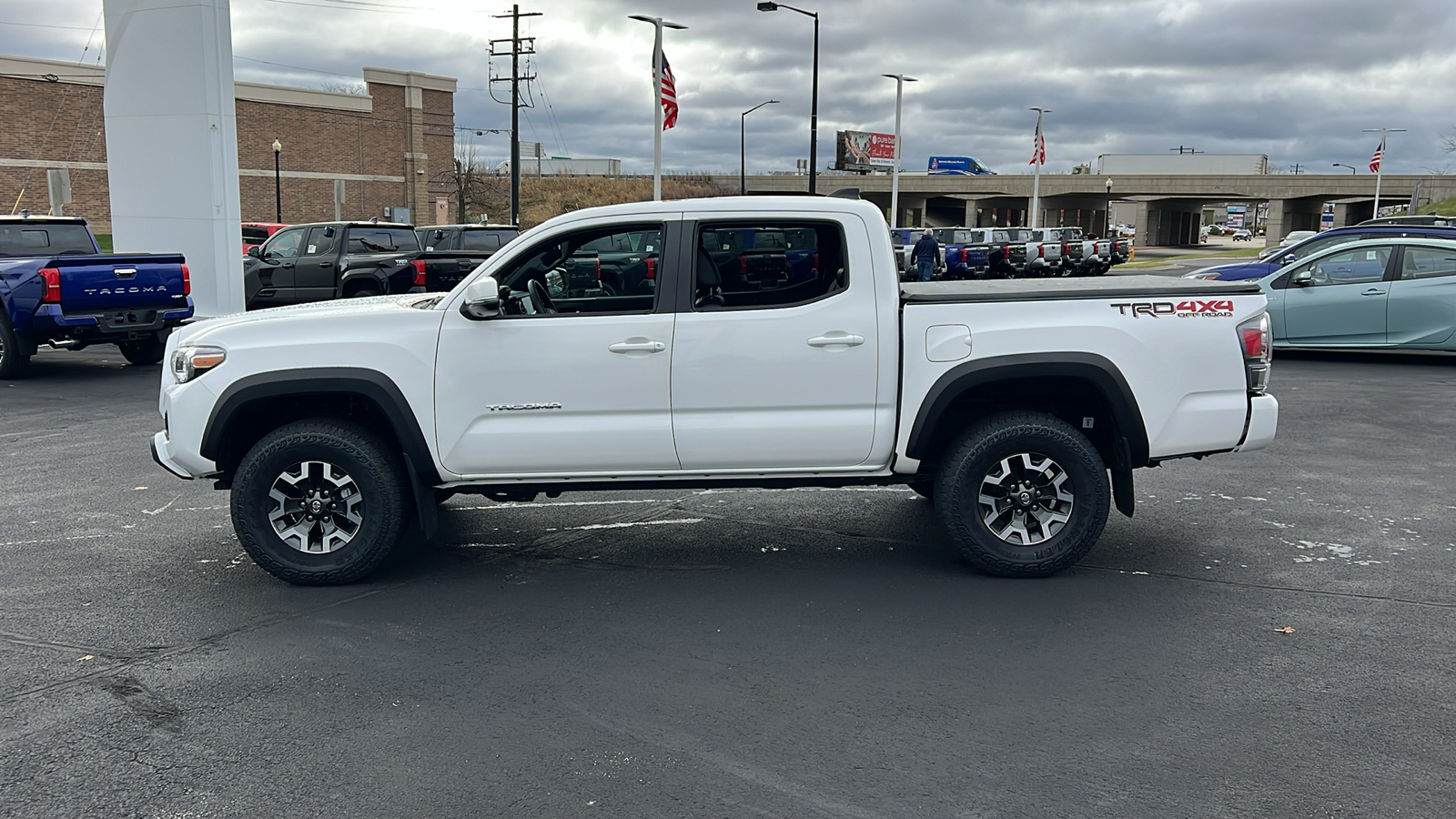 2021 Toyota Tacoma TRD Off-Road 6