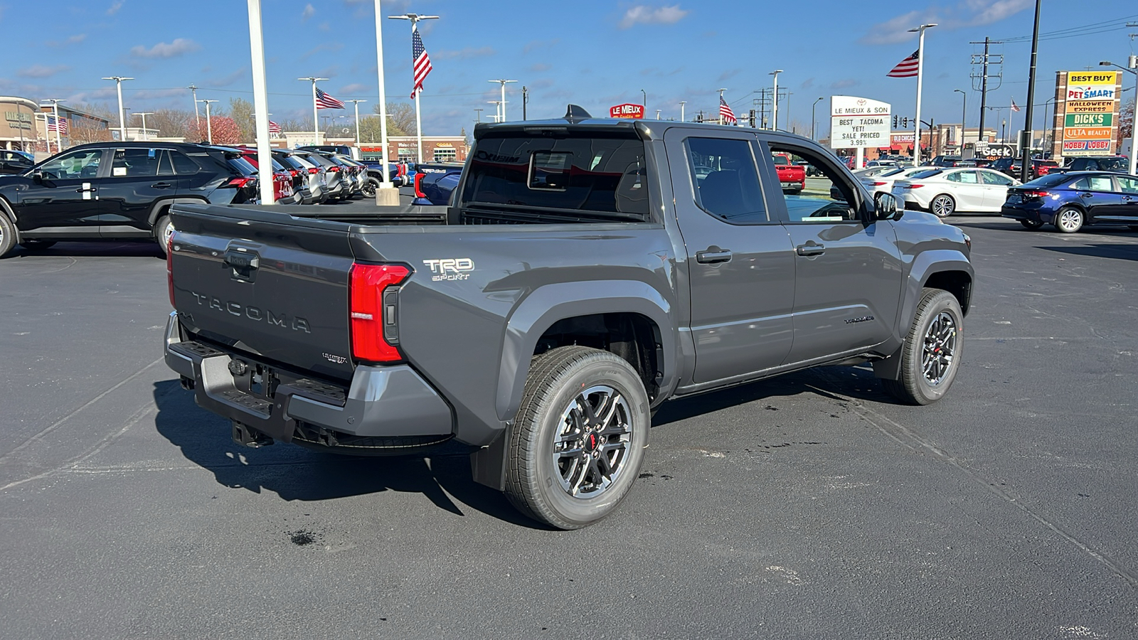 2024 Toyota Tacoma TRD Sport 3