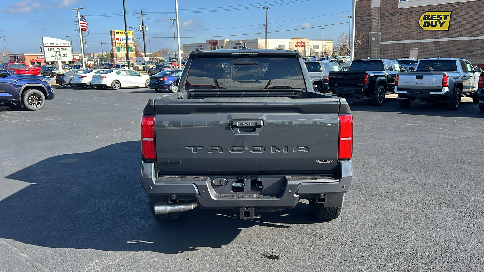 2024 Toyota Tacoma TRD Sport 4