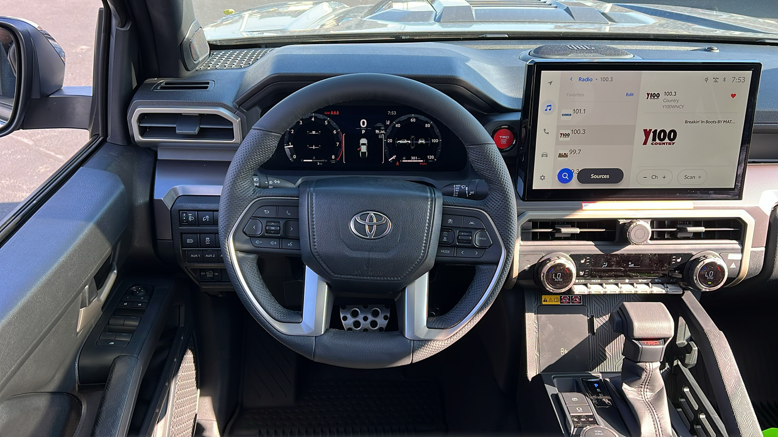 2024 Toyota Tacoma TRD Sport 9