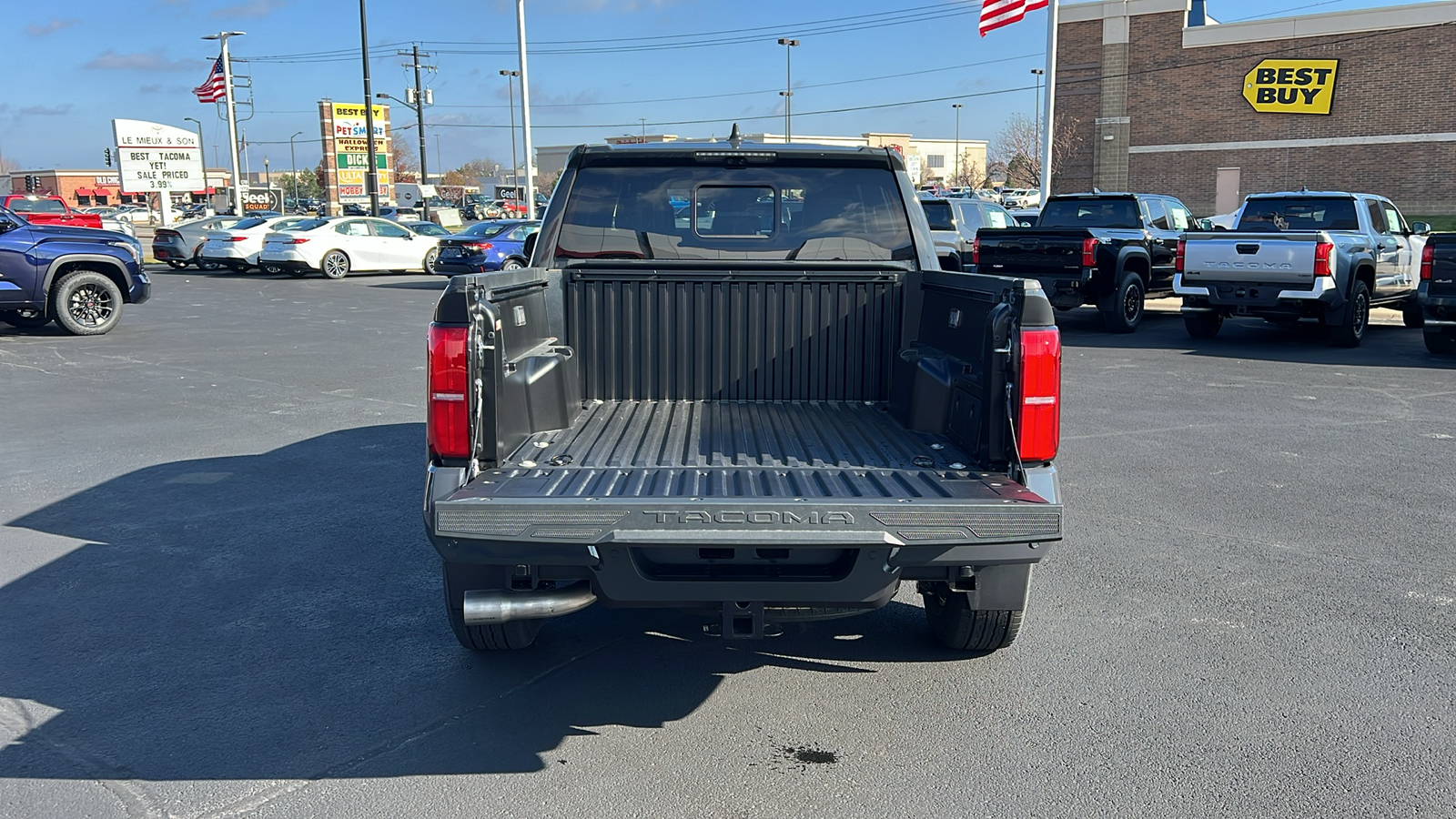 2024 Toyota Tacoma TRD Sport 29