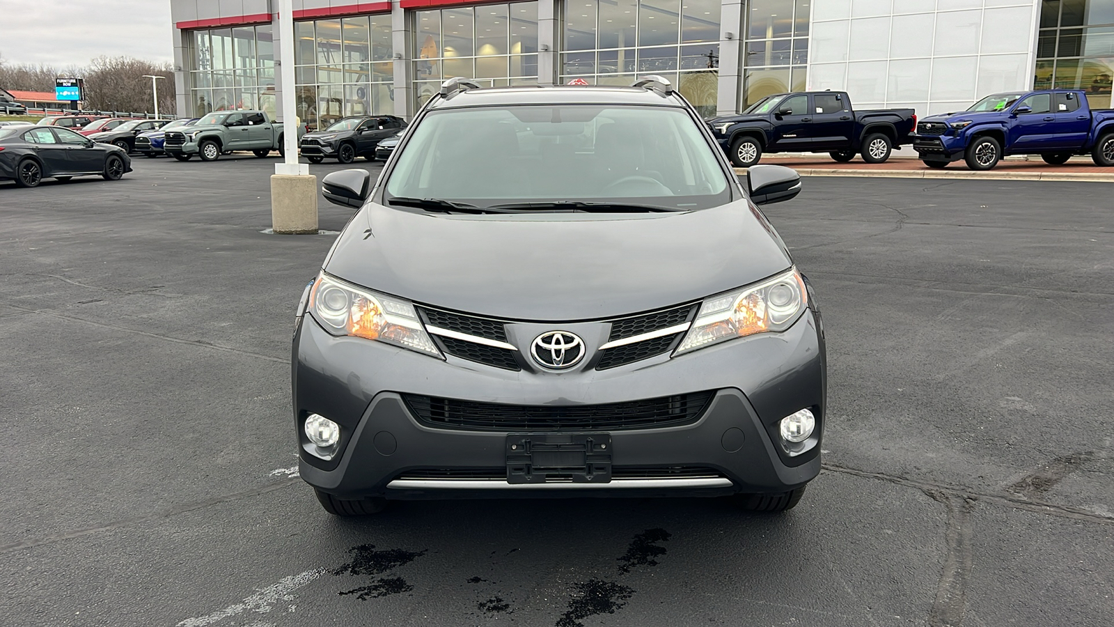 2015 Toyota RAV4 XLE 31