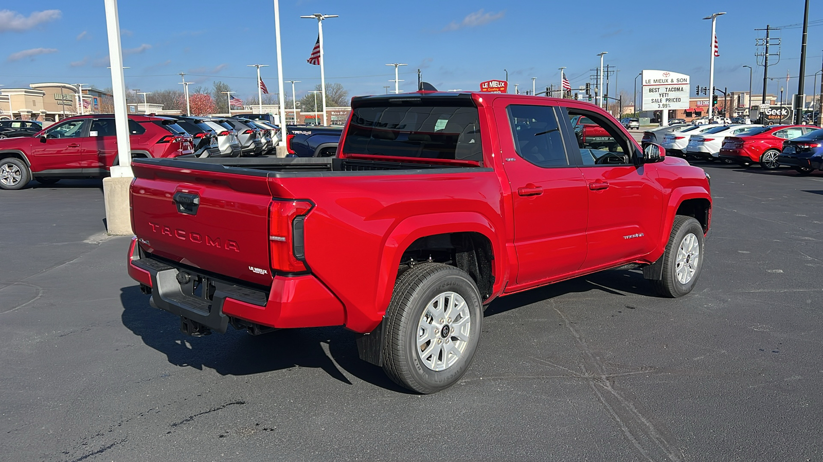 2024 Toyota Tacoma SR5 3