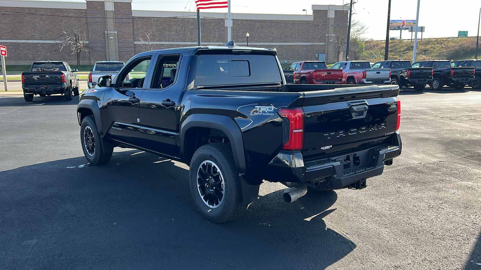 2024 Toyota Tacoma Hybrid TRD Off Road 5