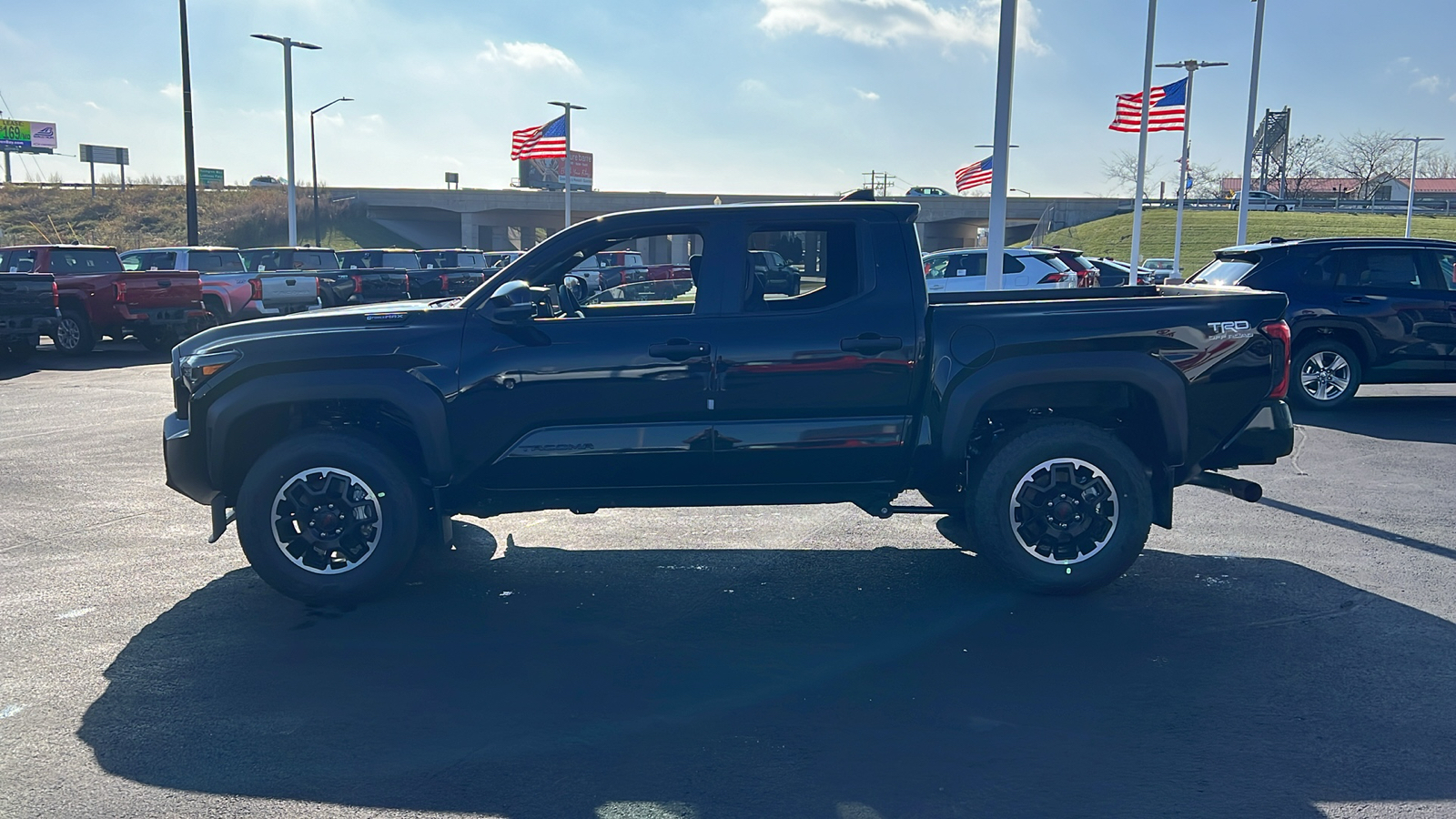 2024 Toyota Tacoma Hybrid TRD Off Road 6