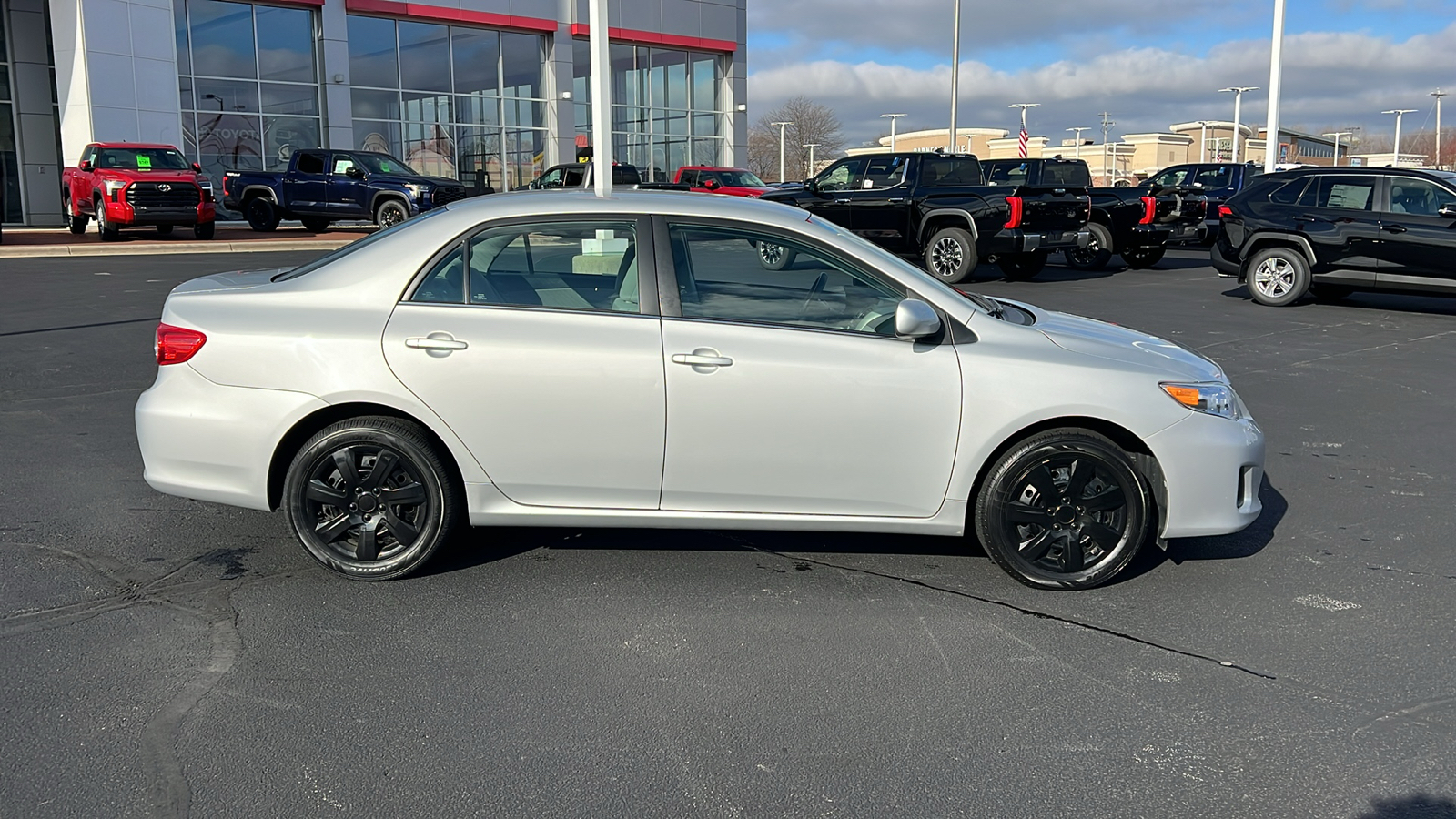 2013 Toyota Corolla LE 2