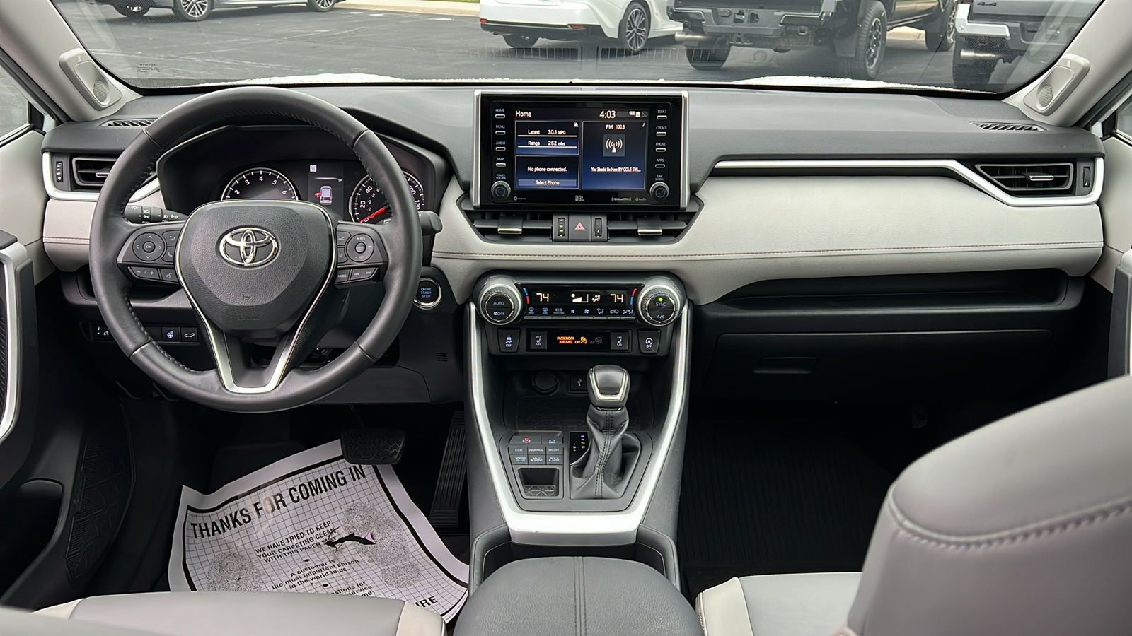 2020 Toyota RAV4 XLE Premium 8