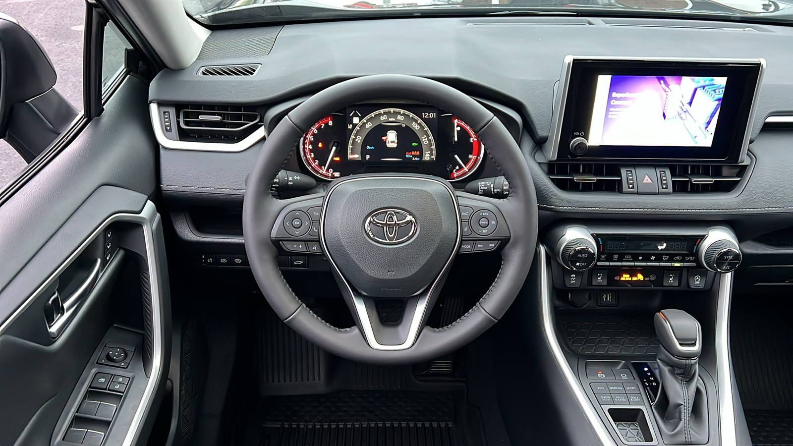 2024 Toyota RAV4 XLE Premium 9