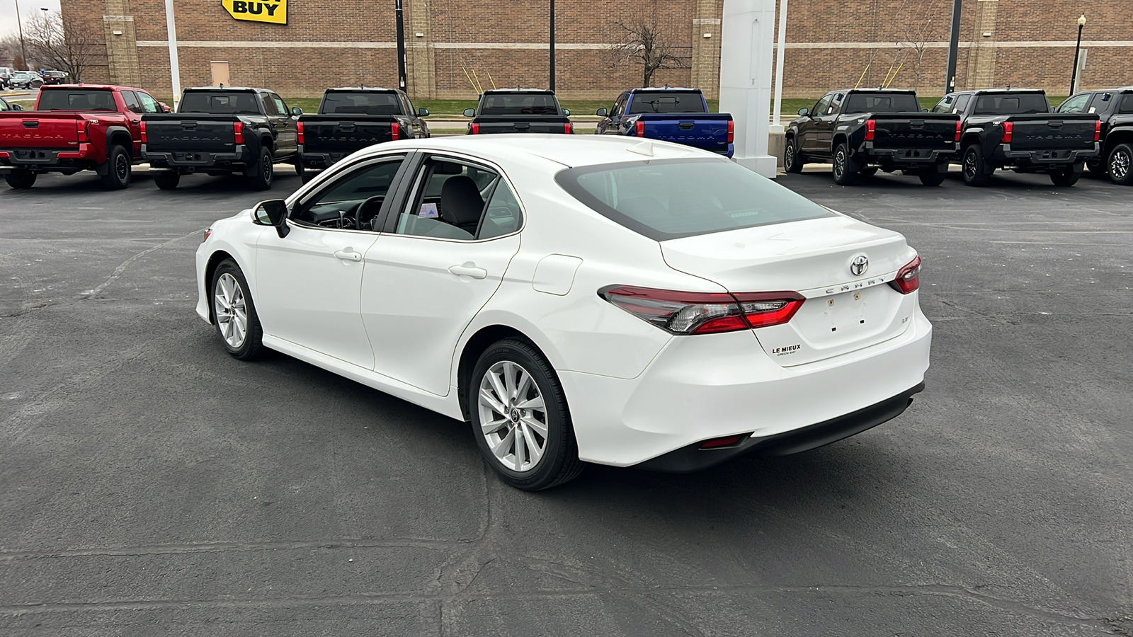 2022 Toyota Camry LE 5