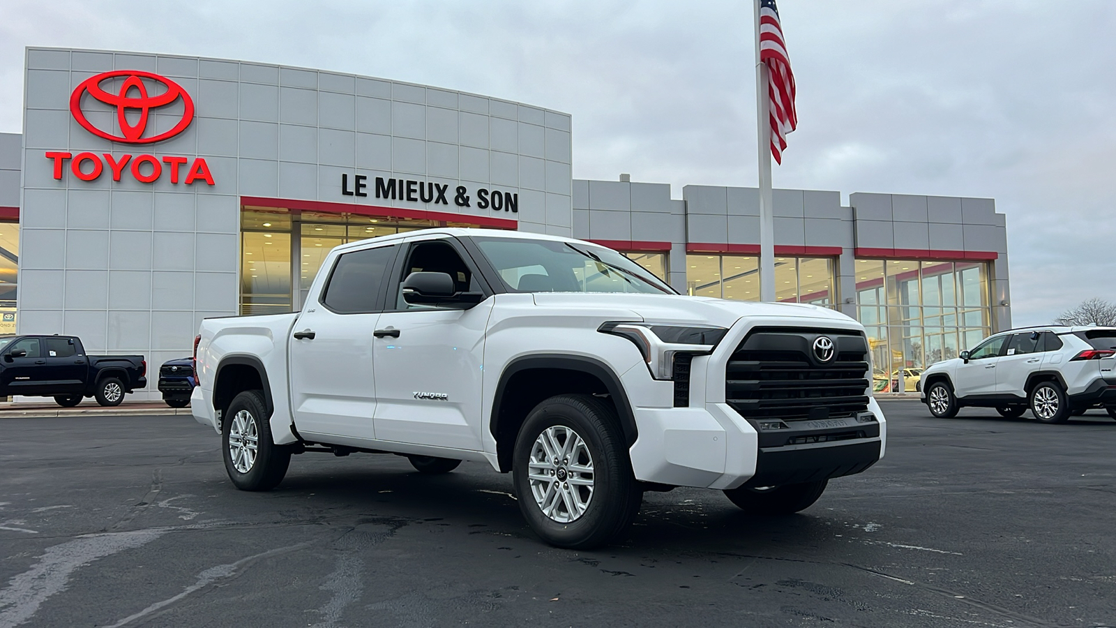 2025 Toyota Tundra SR5 1