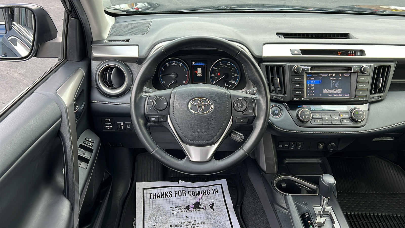 2018 Toyota RAV4 XLE 9