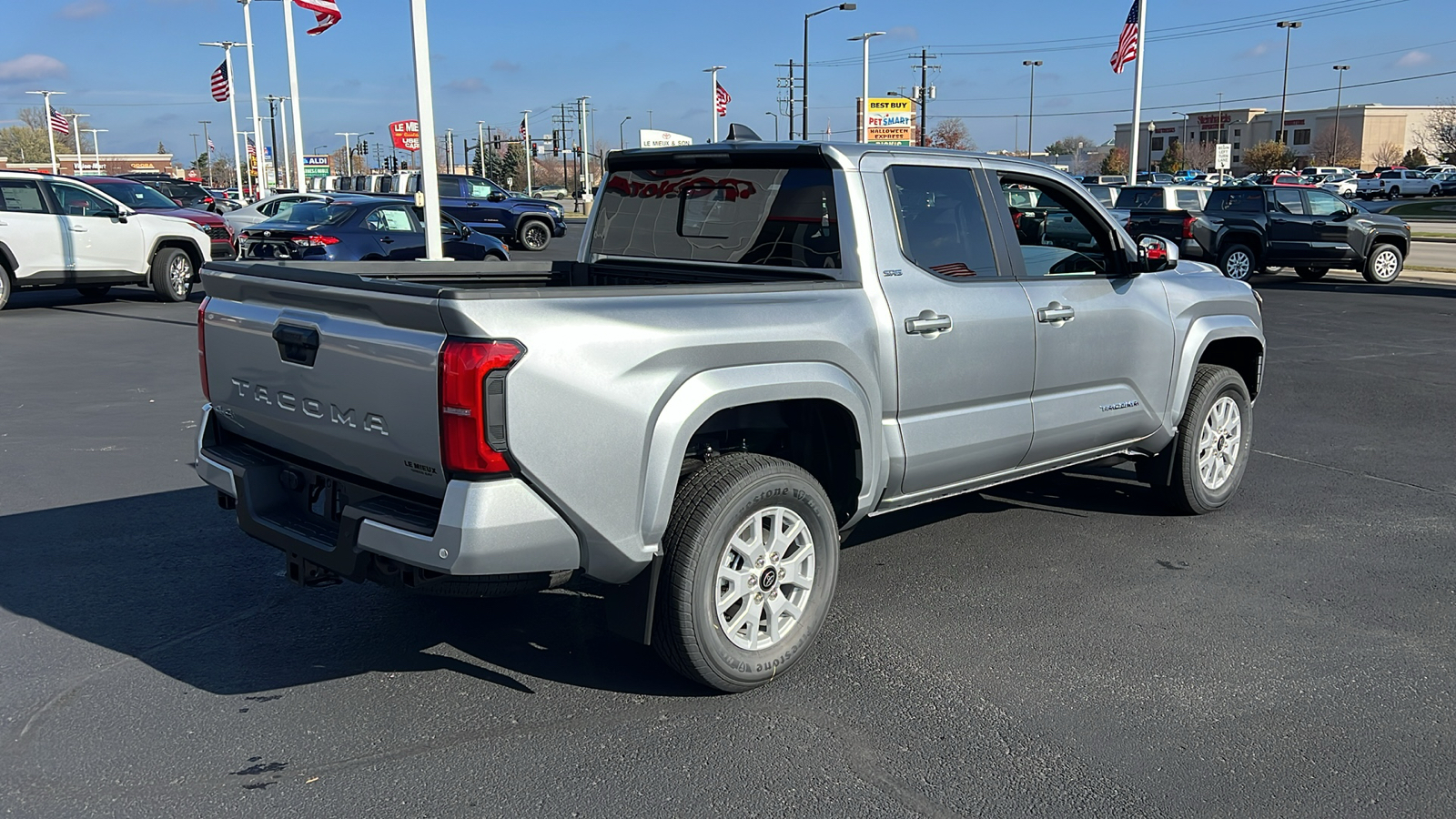 2024 Toyota Tacoma SR5 3