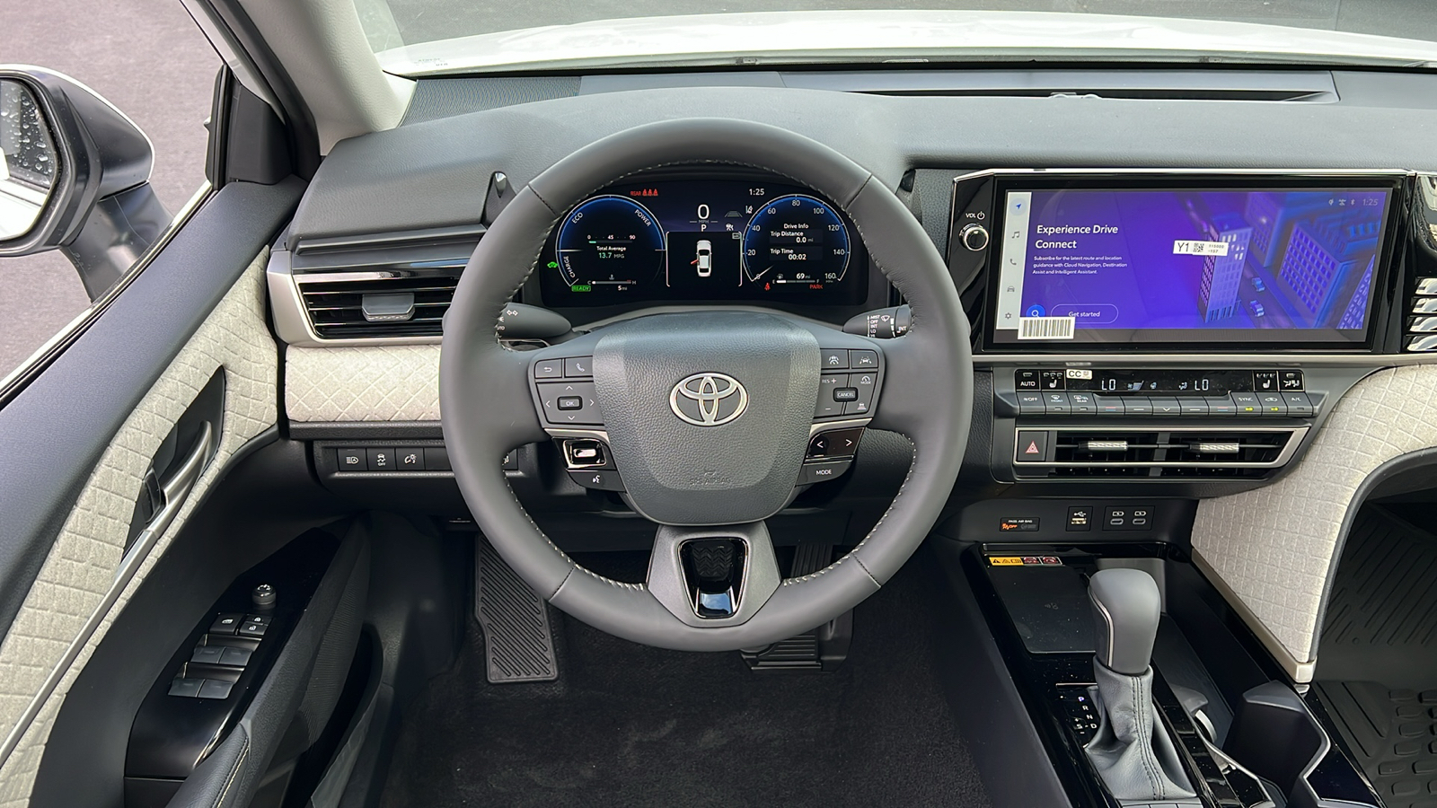 2025 Toyota Camry XLE 9