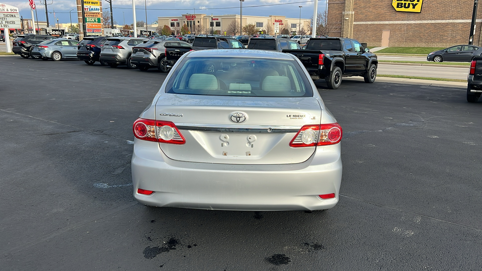 2012 Toyota Corolla LE 4