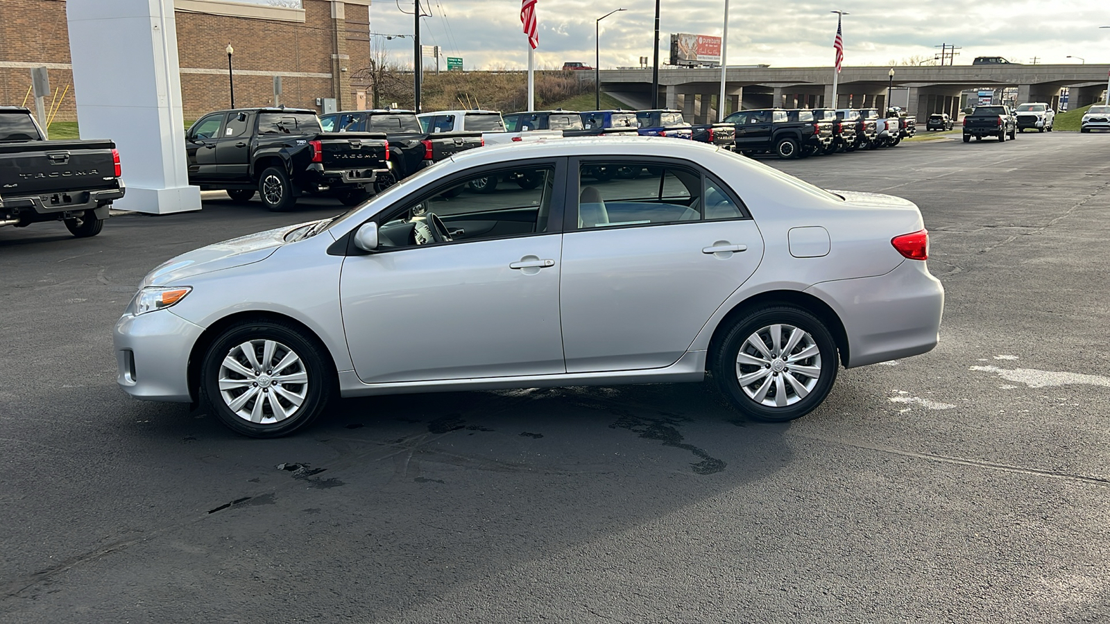 2012 Toyota Corolla LE 6