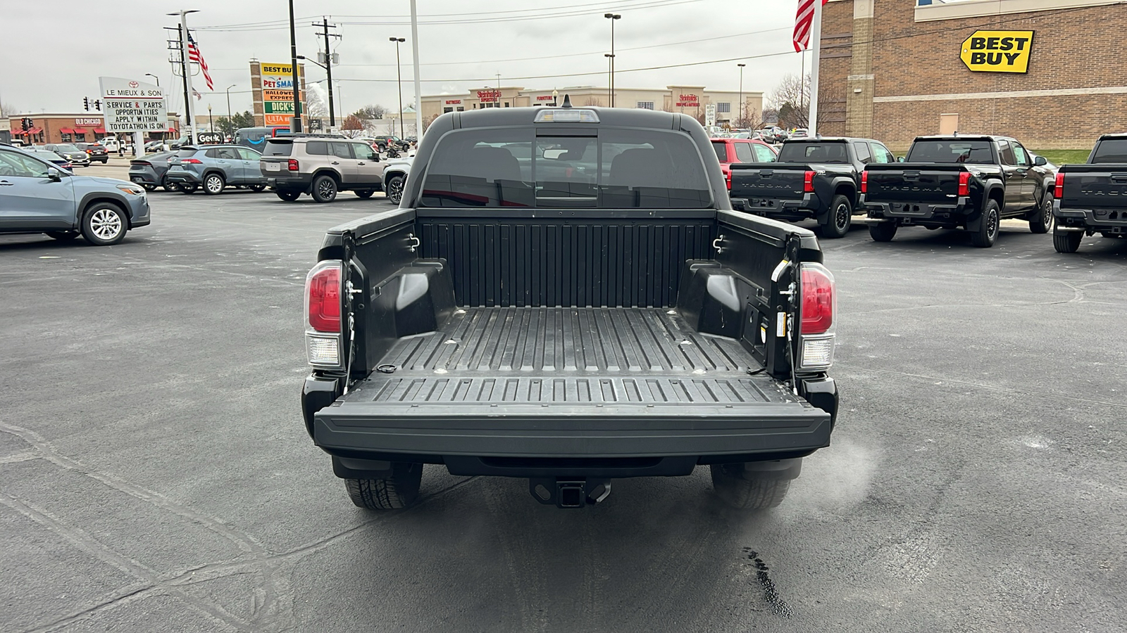 2021 Toyota Tacoma  27