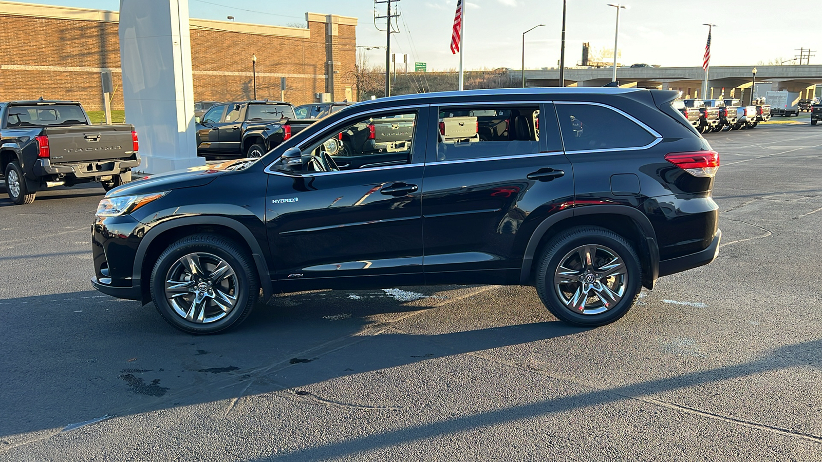 2019 Toyota Highlander Hybrid  6