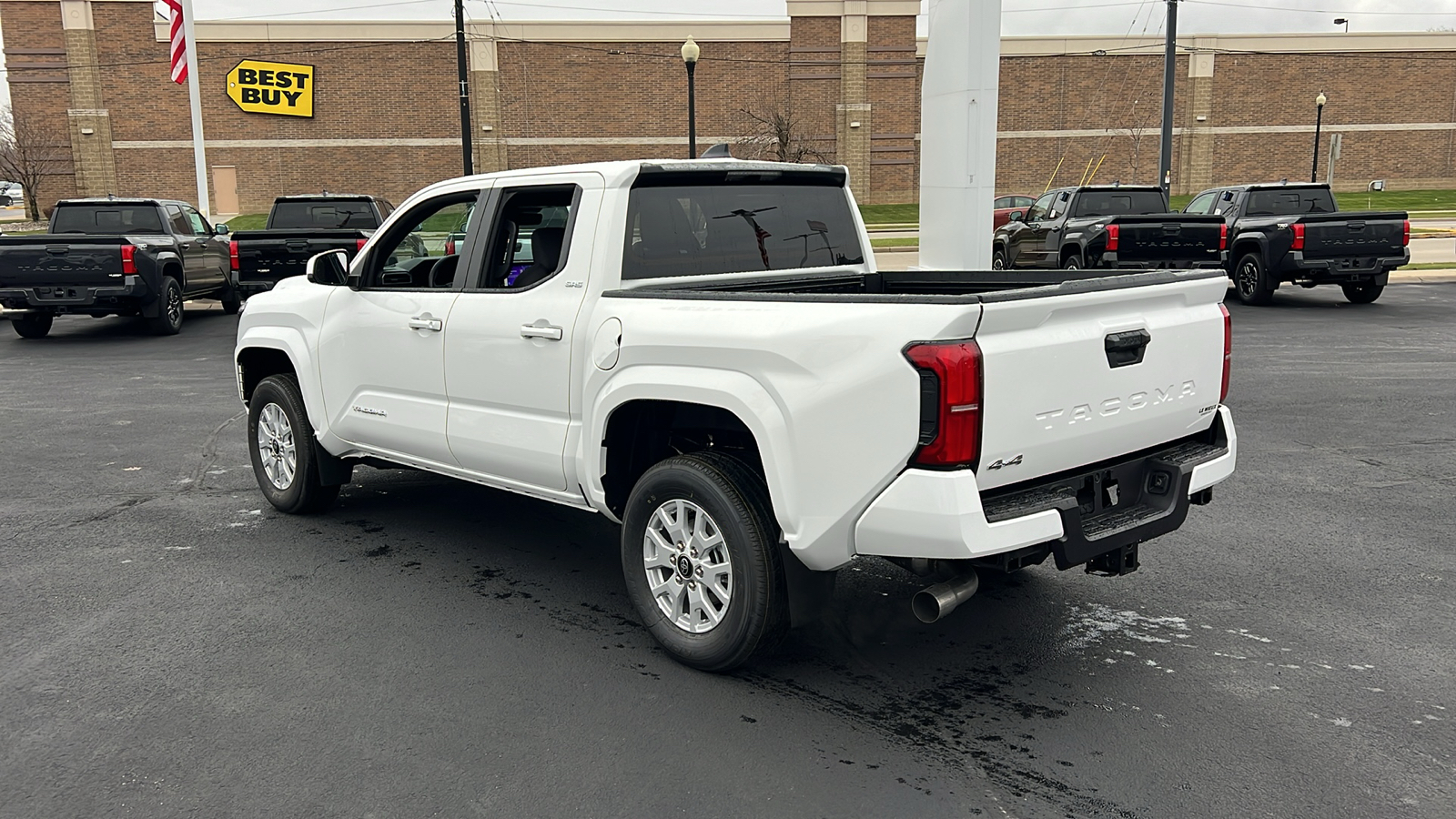 2024 Toyota Tacoma SR5 5