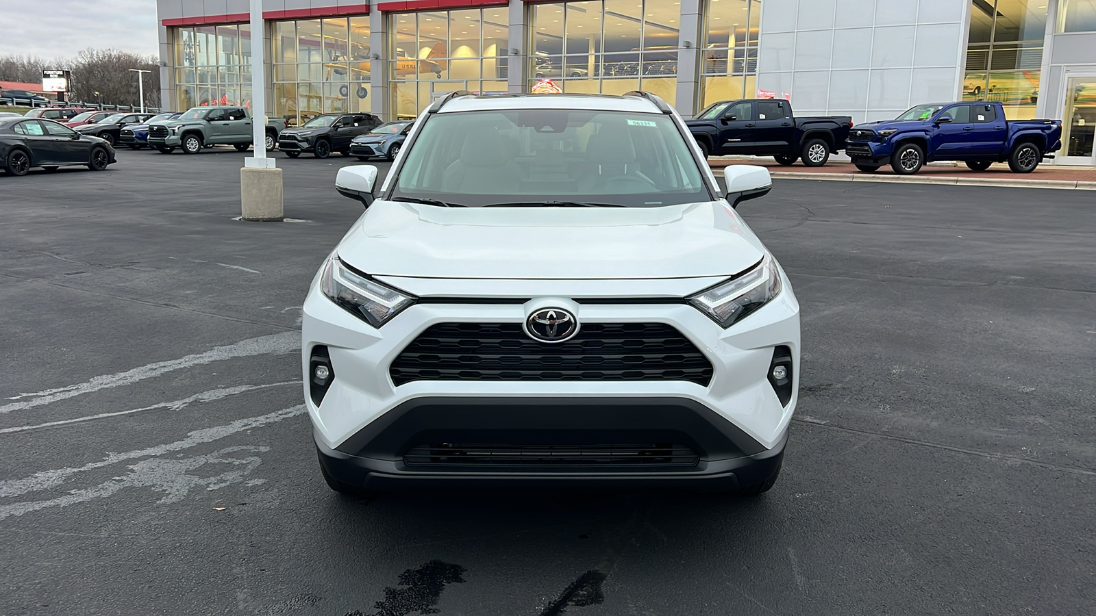 2024 Toyota RAV4 XLE Premium 34