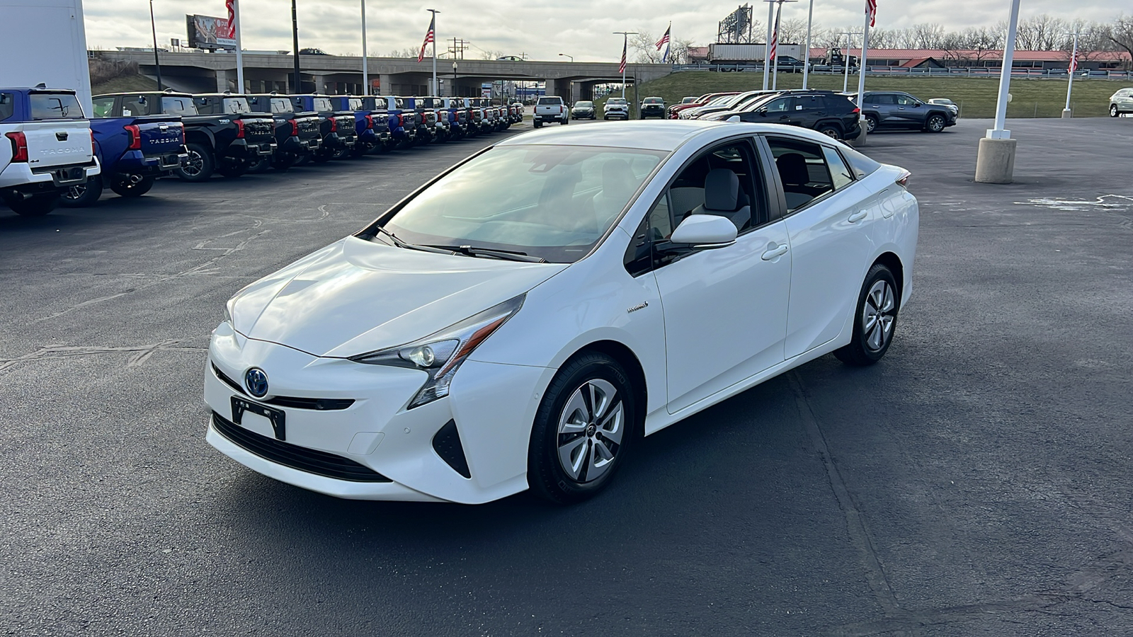 2017 Toyota Prius  7