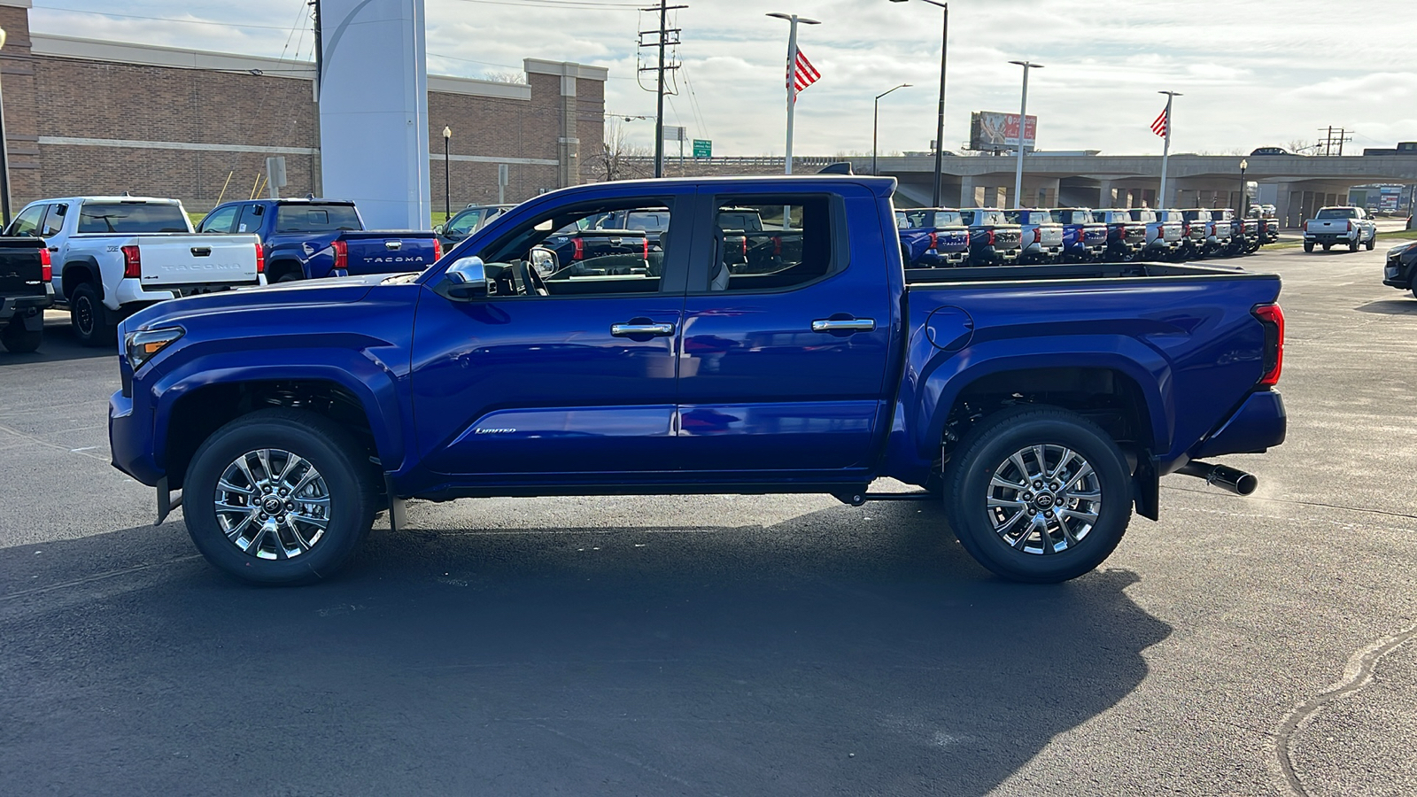 2024 Toyota Tacoma Limited 6