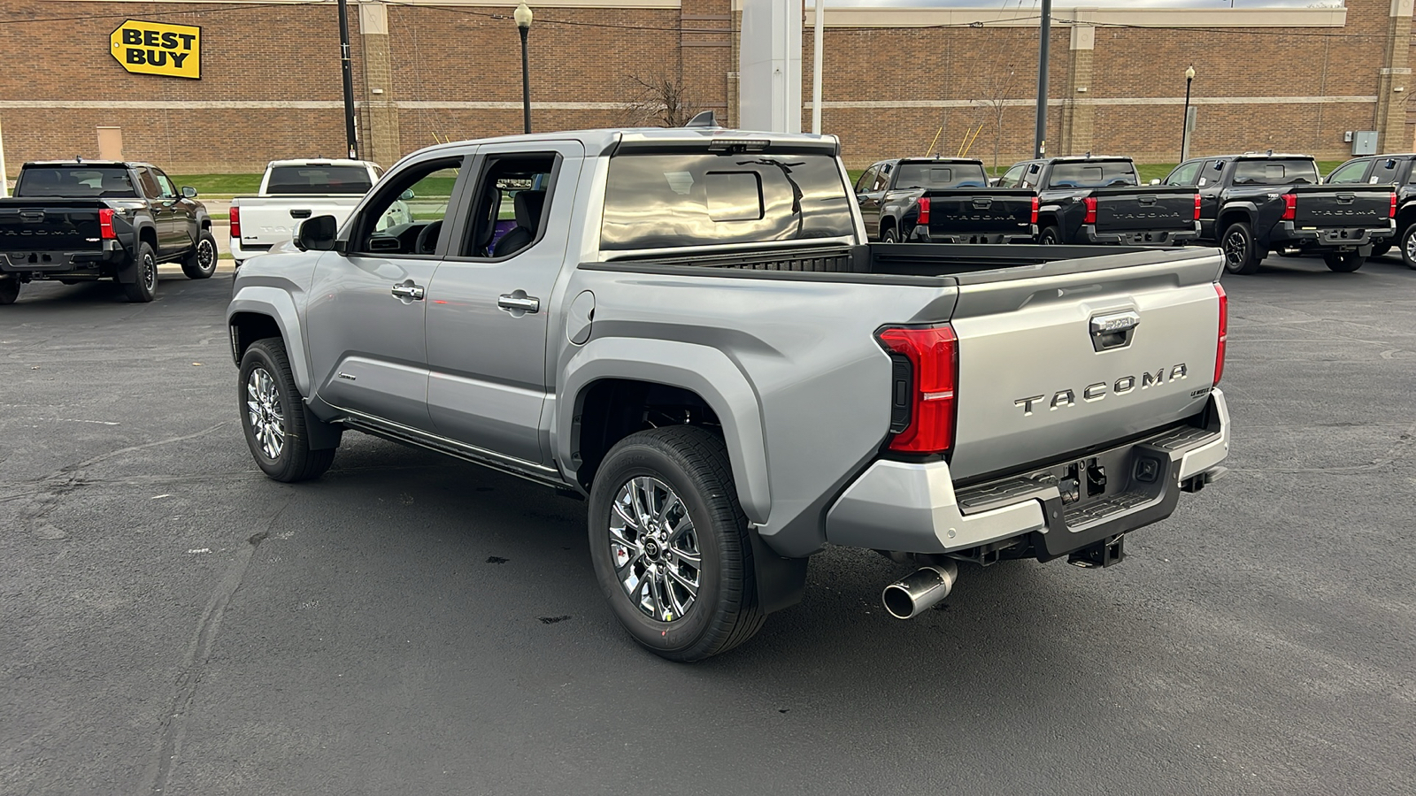 2024 Toyota Tacoma Limited 5