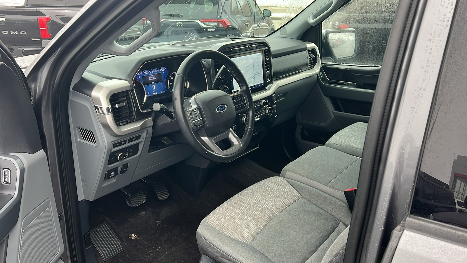 2021 Ford F-150 XLT 24