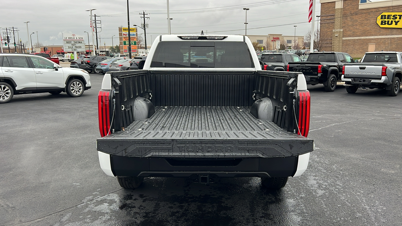 2025 Toyota Tundra SR 28