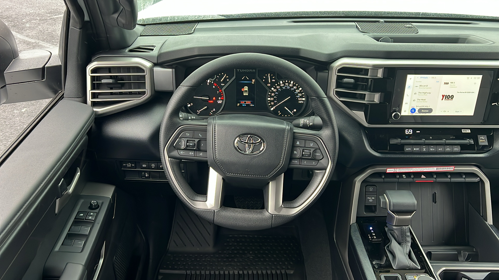 2025 Toyota Tundra SR5 9