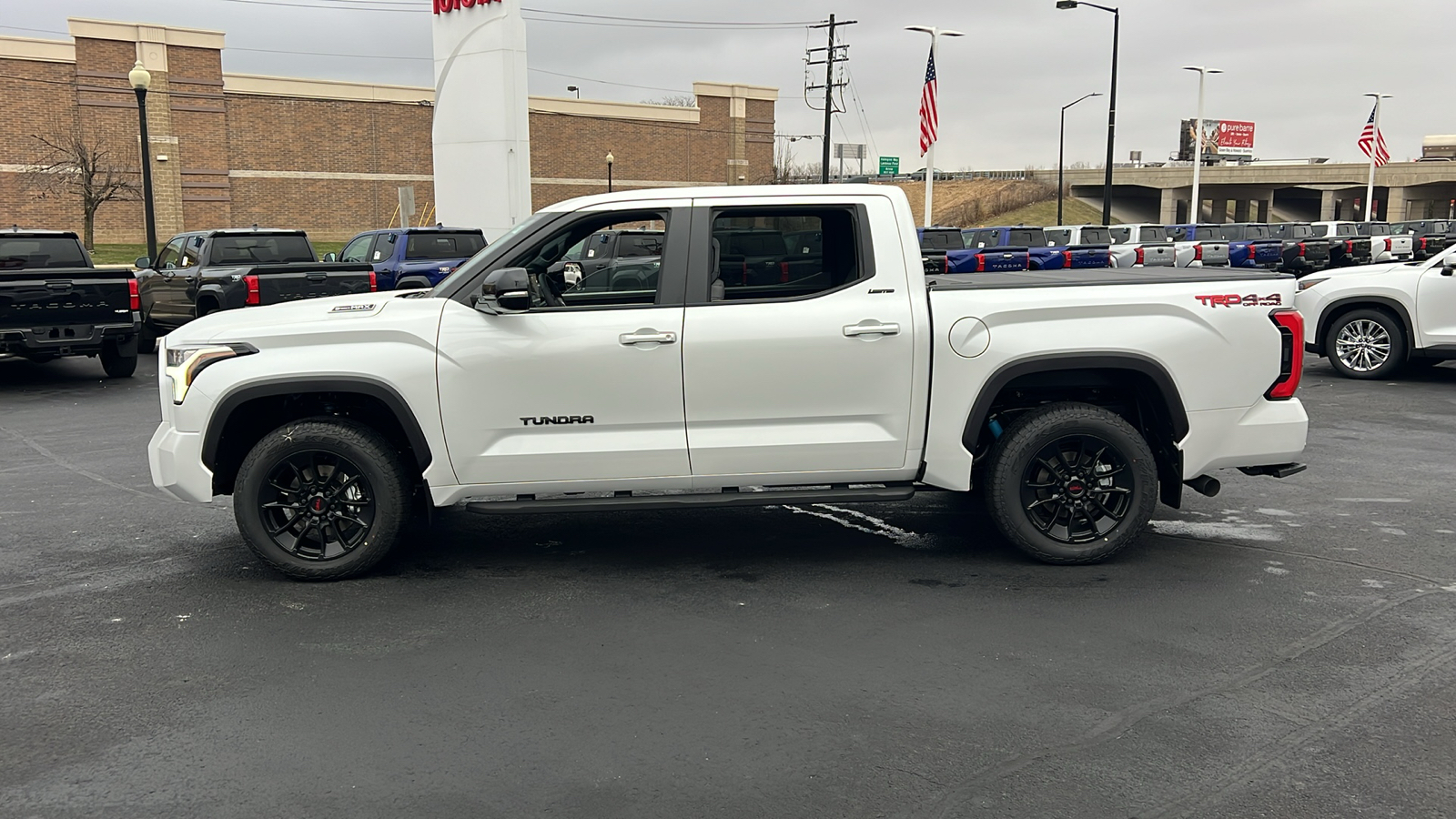 2025 Toyota Tundra Hybrid Limited 6