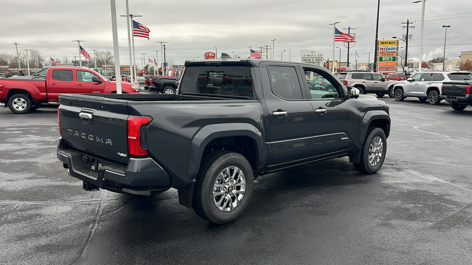 2024 Toyota Tacoma Limited 3