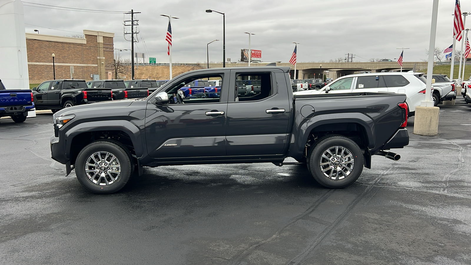 2024 Toyota Tacoma Limited 6