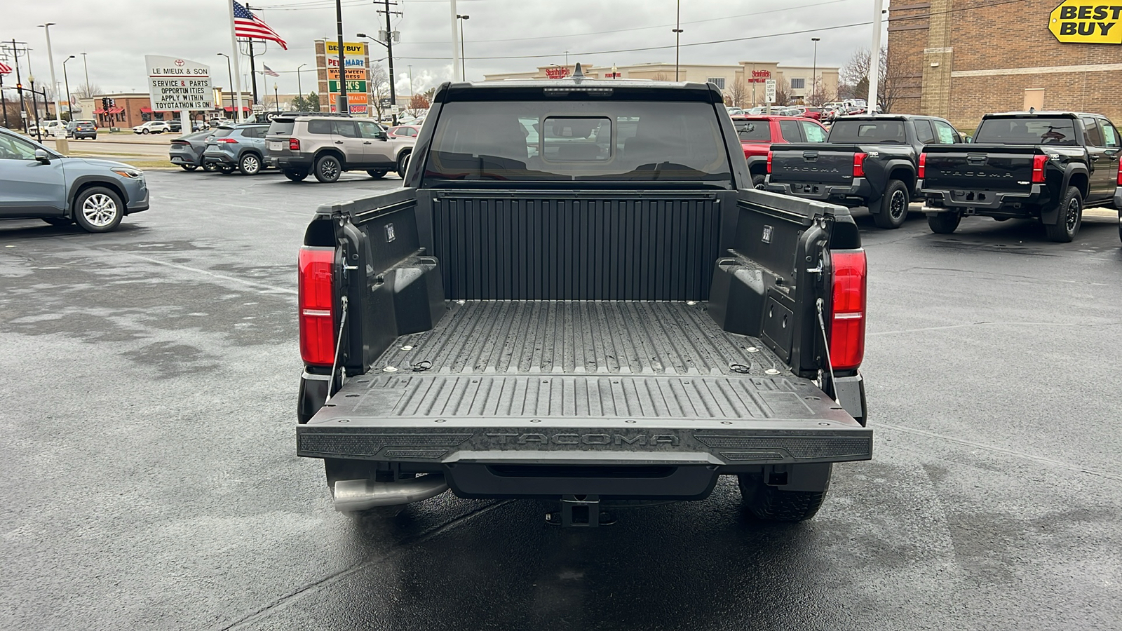 2024 Toyota Tacoma TRD Off-Road 29