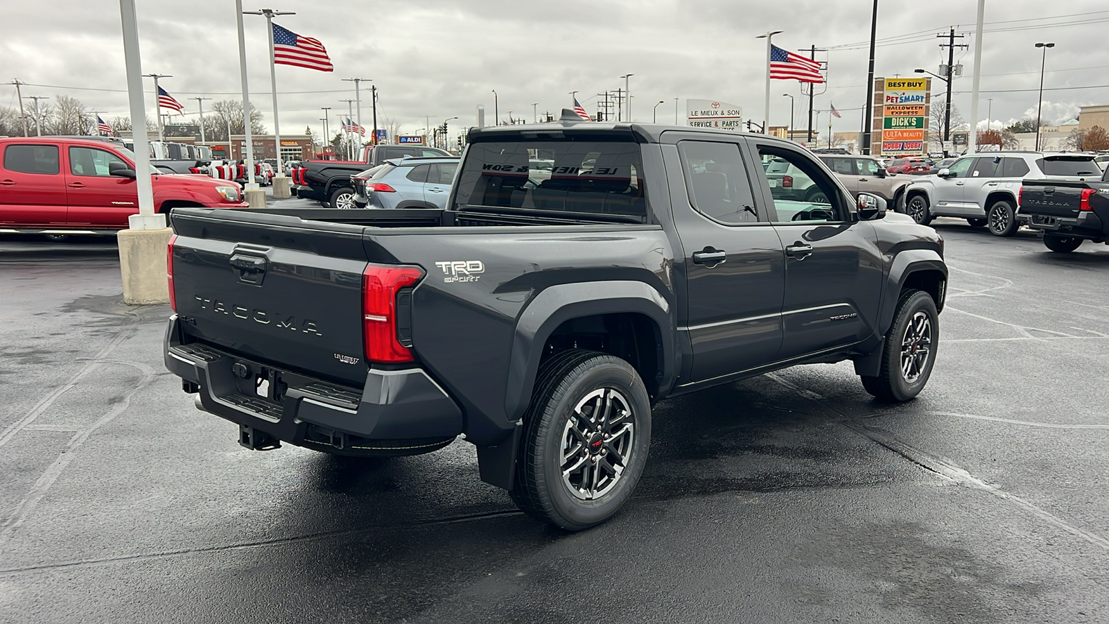 2024 Toyota Tacoma TRD Sport 3