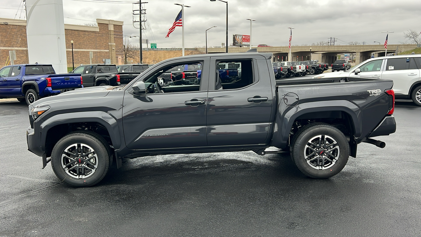 2024 Toyota Tacoma TRD Sport 6