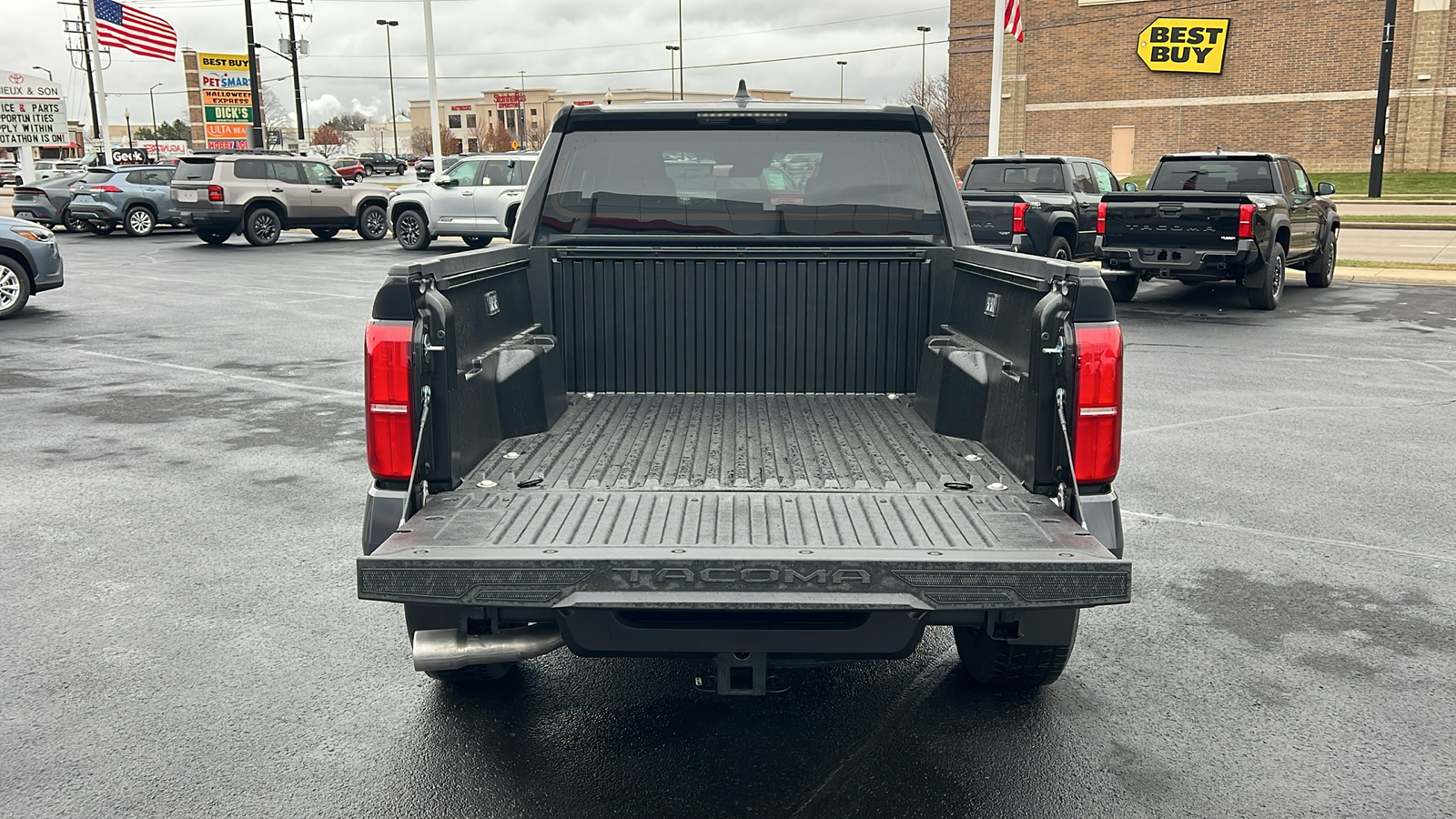 2024 Toyota Tacoma TRD Sport 28