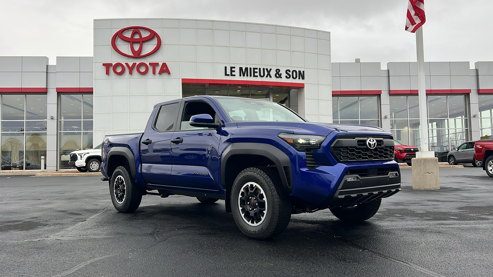 2024 Toyota Tacoma TRD Off-Road 1