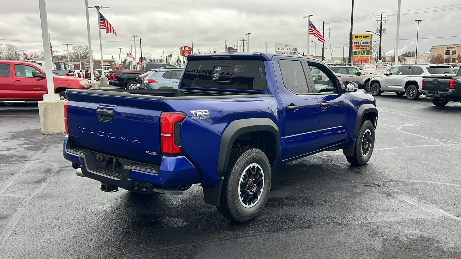 2024 Toyota Tacoma TRD Off-Road 3