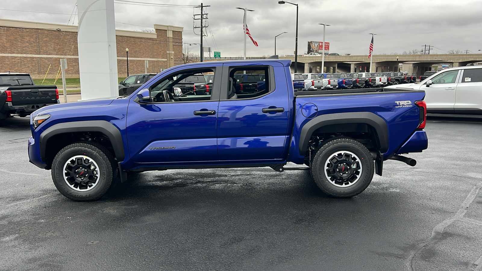 2024 Toyota Tacoma TRD Off-Road 6