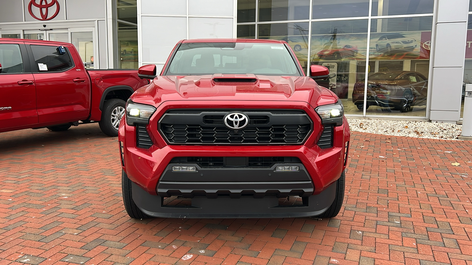 2024 Toyota Tacoma TRD Sport 32