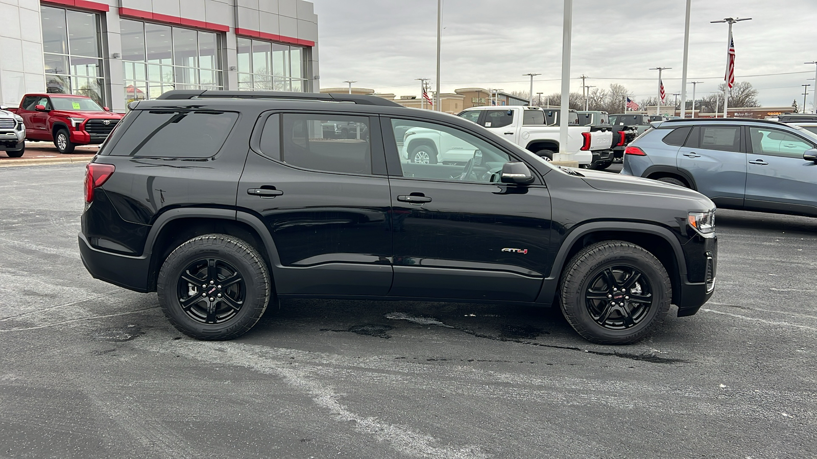 2023 GMC Acadia AT4 2