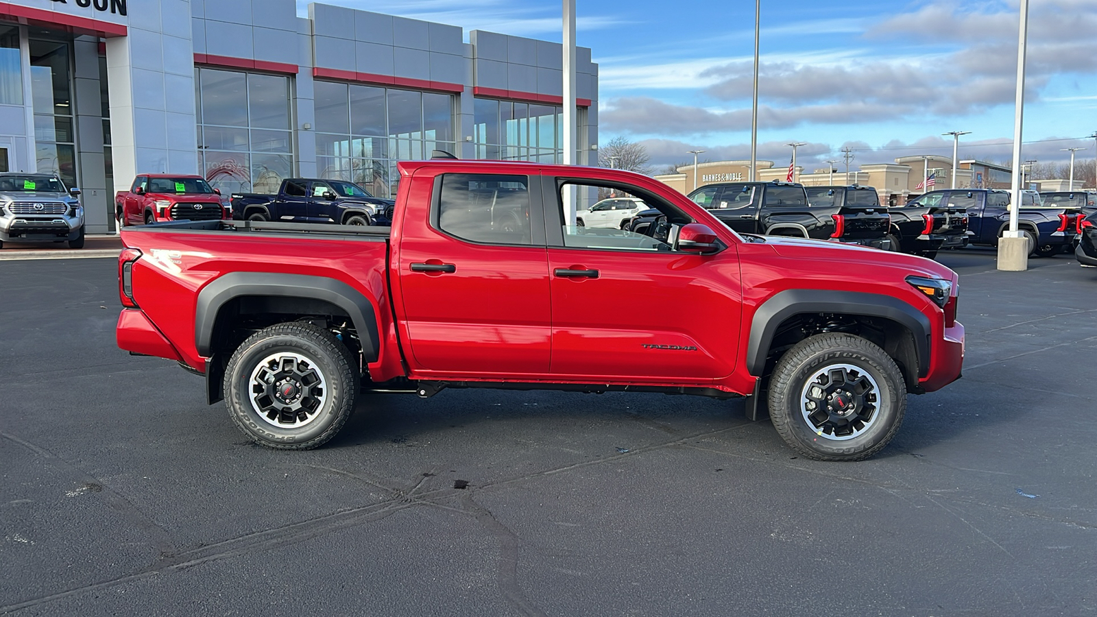 2024 Toyota Tacoma TRD Off-Road 2