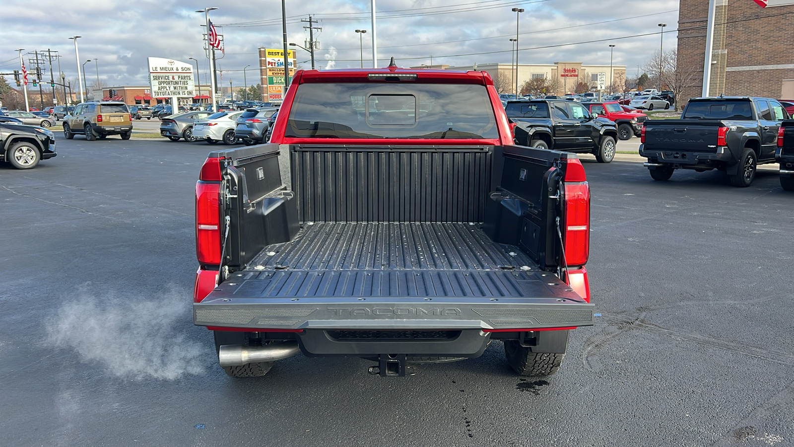 2024 Toyota Tacoma TRD Off-Road 29