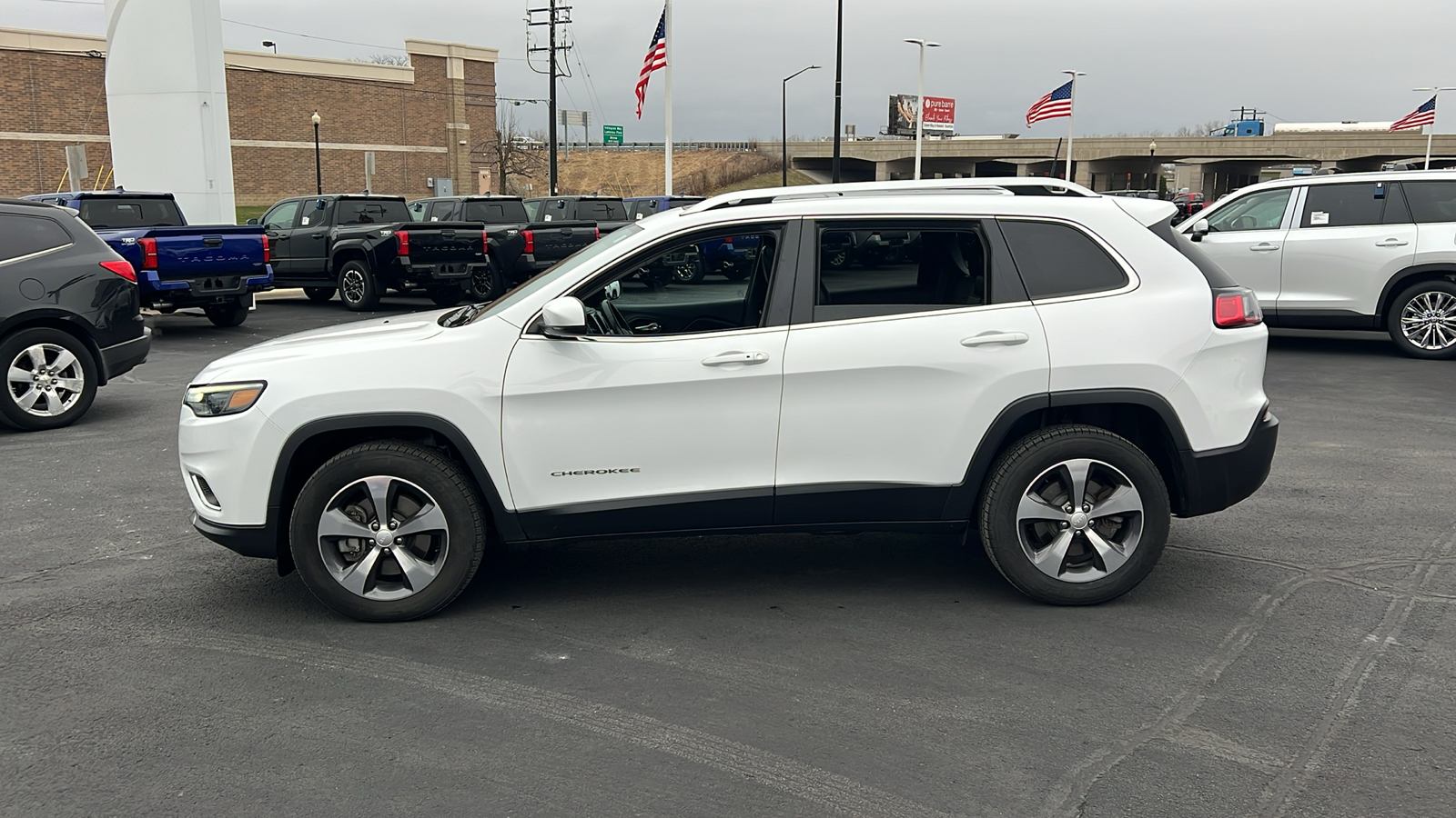 2019 Jeep Cherokee Limited 6