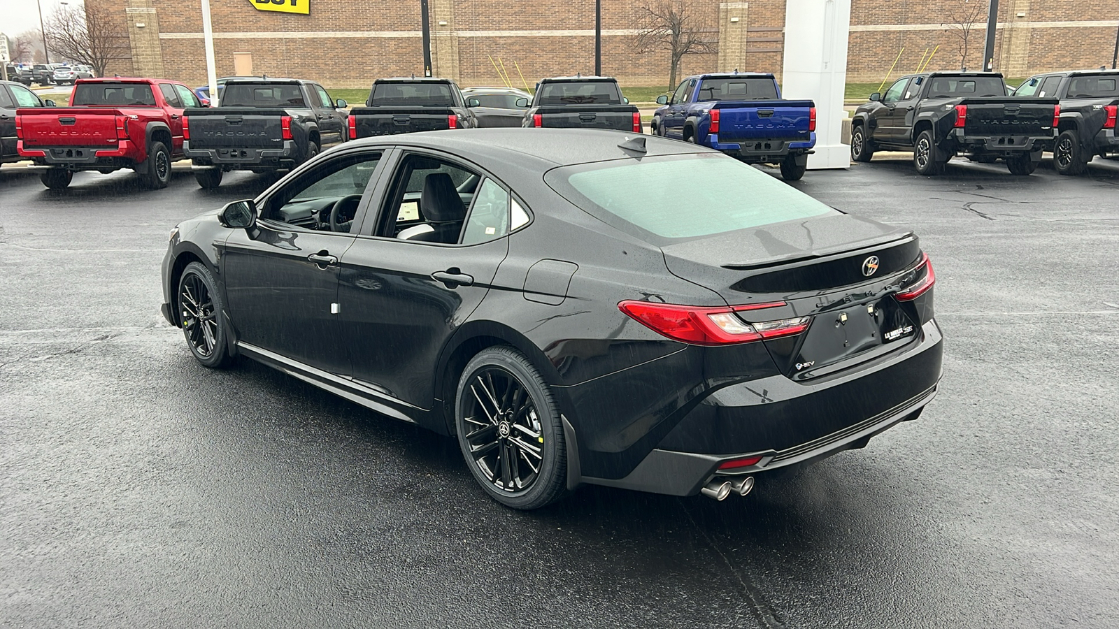 2025 Toyota Camry SE 5