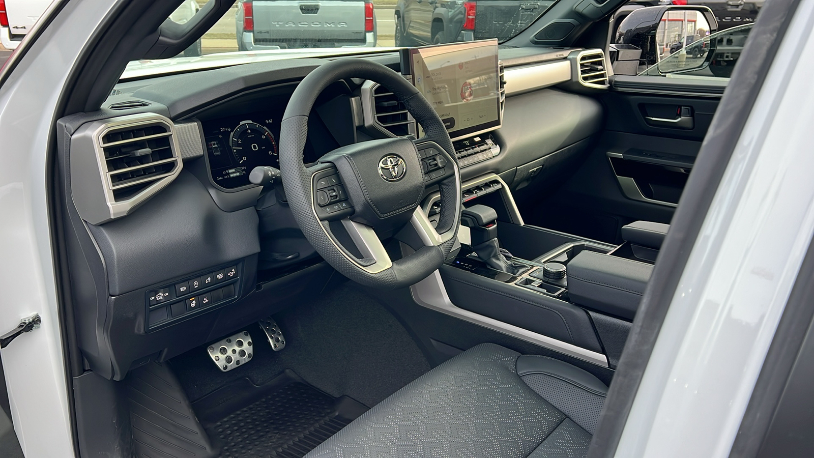 2025 Toyota Tundra Limited 25