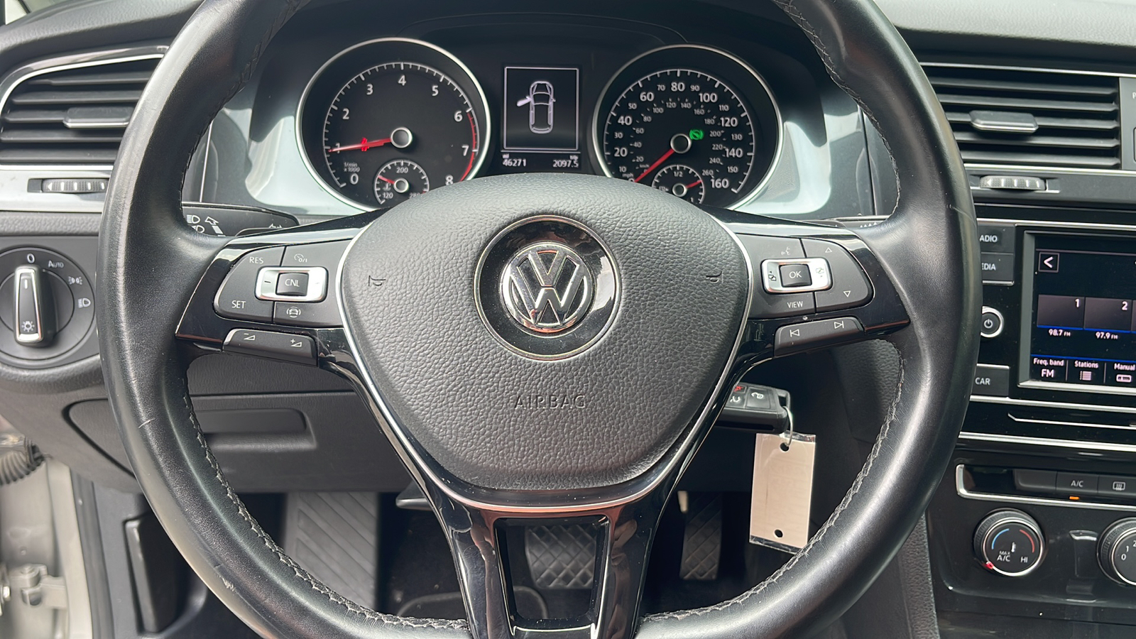2019 Volkswagen Golf S 15